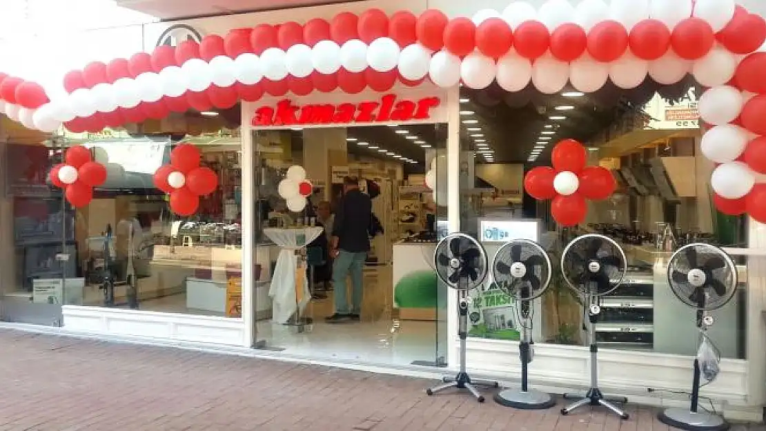Tepeden tırnağa yenilendi