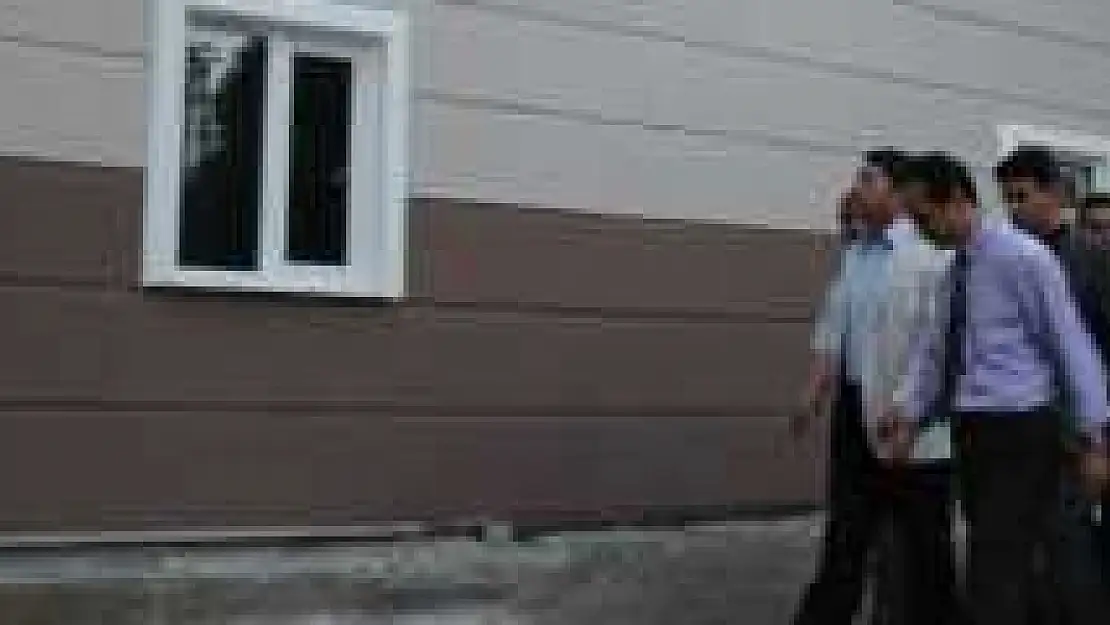 TUNÇ, FİZİK TEDAVİ MERKEZİ İNŞAATINI İNCELEDİ