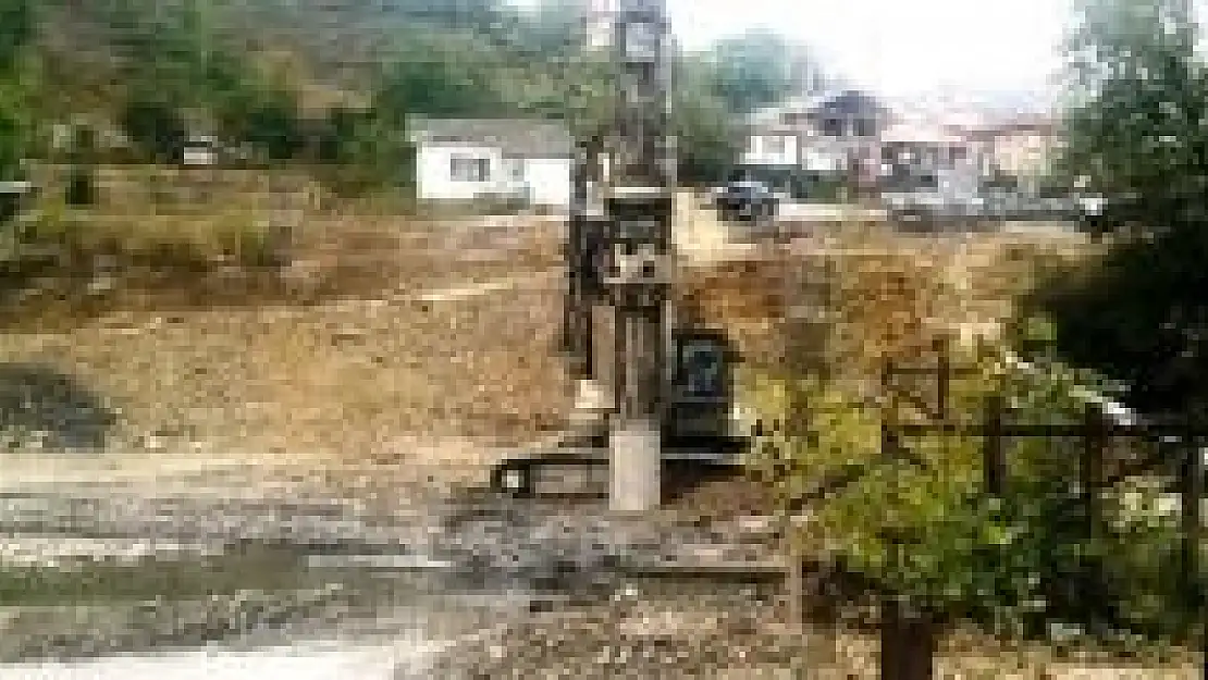 Ulus'ta köprü yapım çalışmaları devam ediyor
