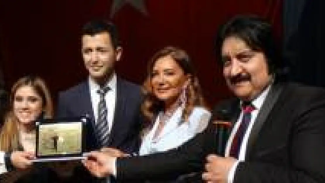 Ünlü oyuncunun katılımıyla Batı Karadeniz şivesi tanıtıldı