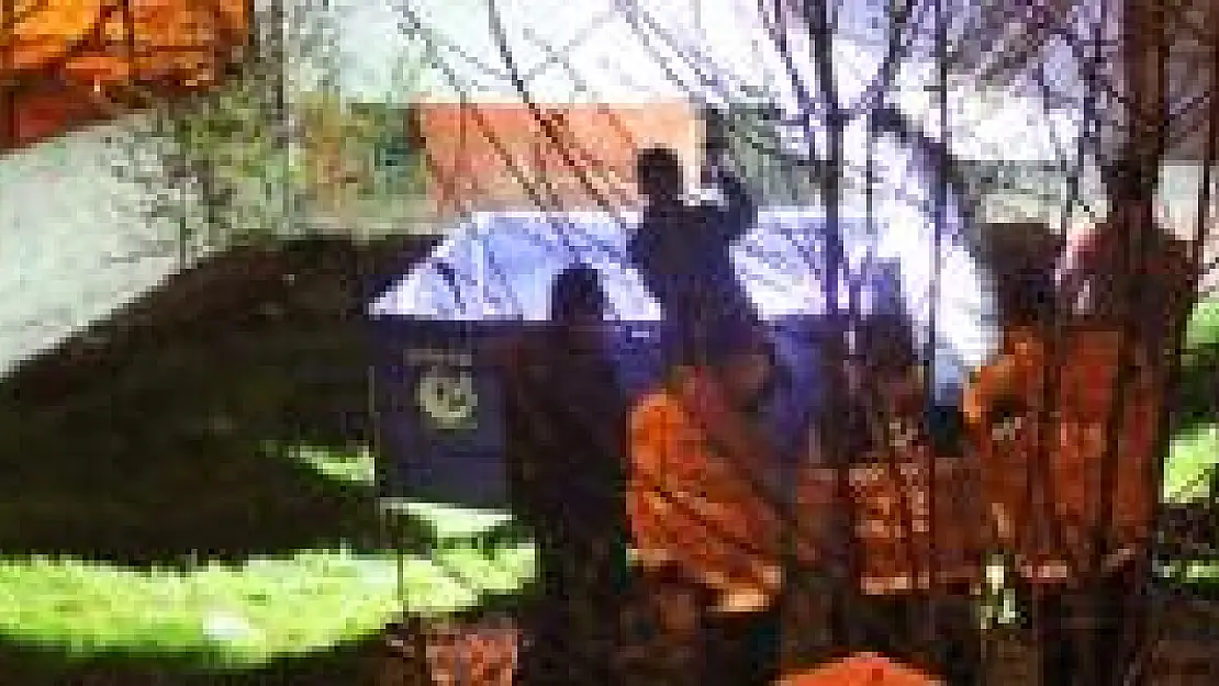 Yanarak 3. kattan atladı, feci şekilde can verdi