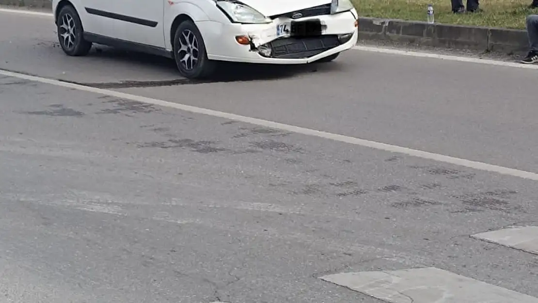 Yaya geçidinde kaza