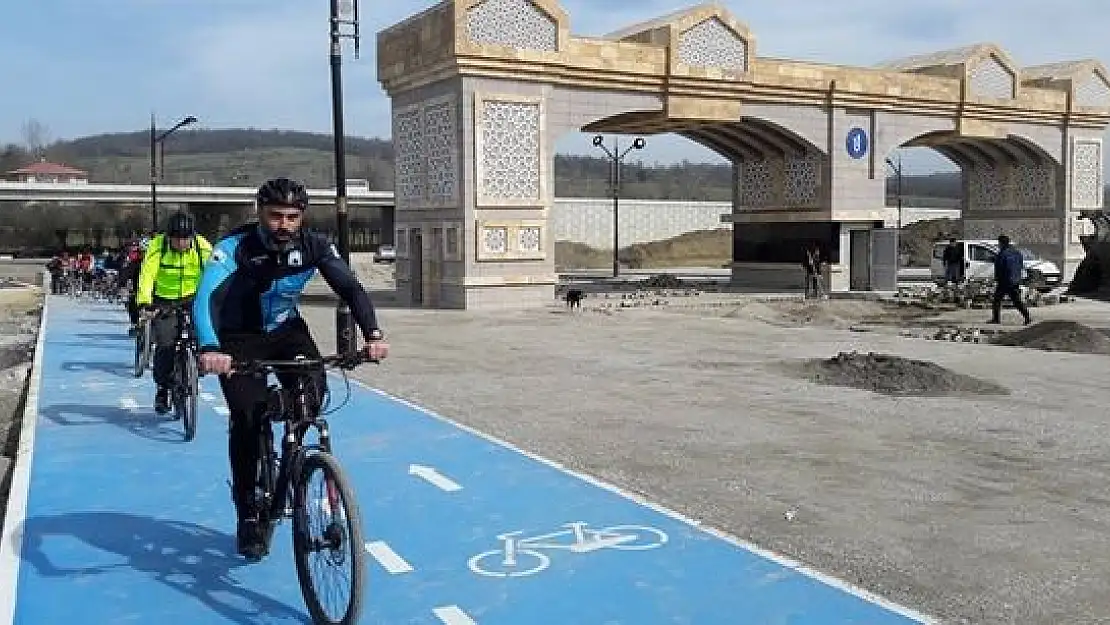 Yeni kampüste bisiklet turu