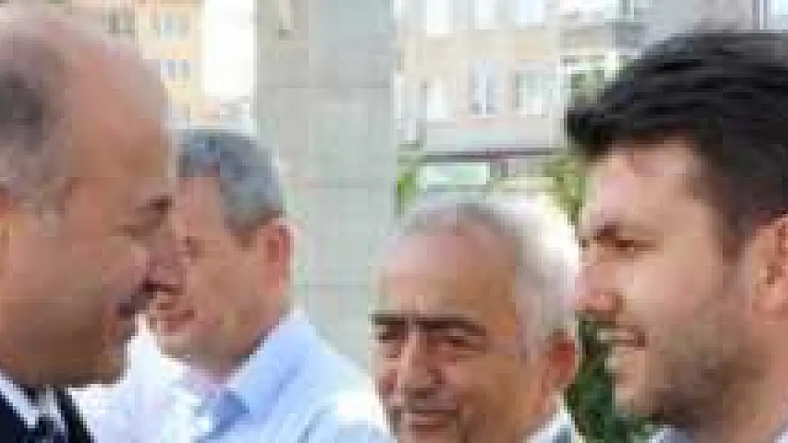 Yeni Vali Azizoğlu Göreve Başladı