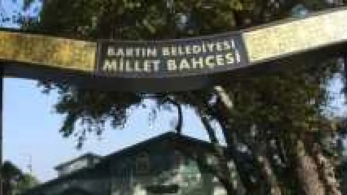 Yenilenen Millet Bahçesine Görkemli Tabela