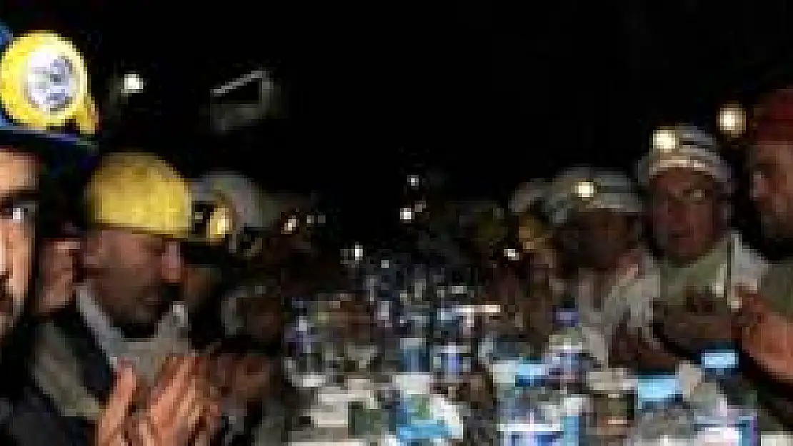 Yerin 250 metre altında iftar açtılar