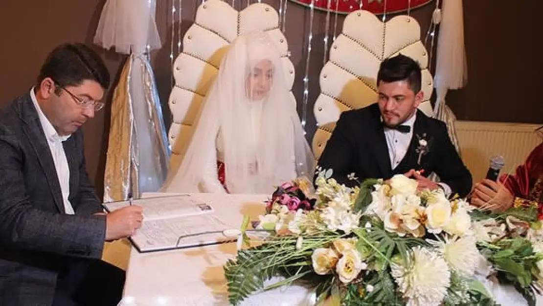 Yılmaz Tunç nikah şahidi oldu
