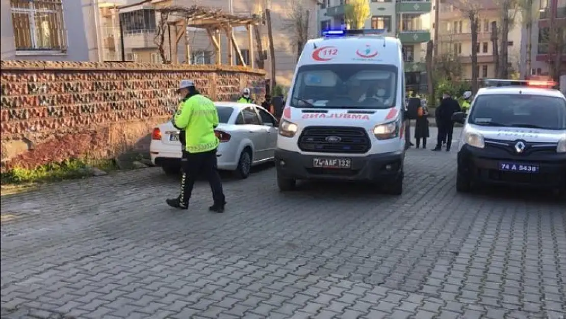 Yola fırlayan çocuğa araba çarptı