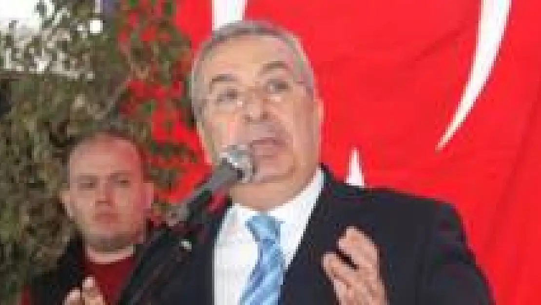 Zeki Çakan MHP'den aday adayı oldu