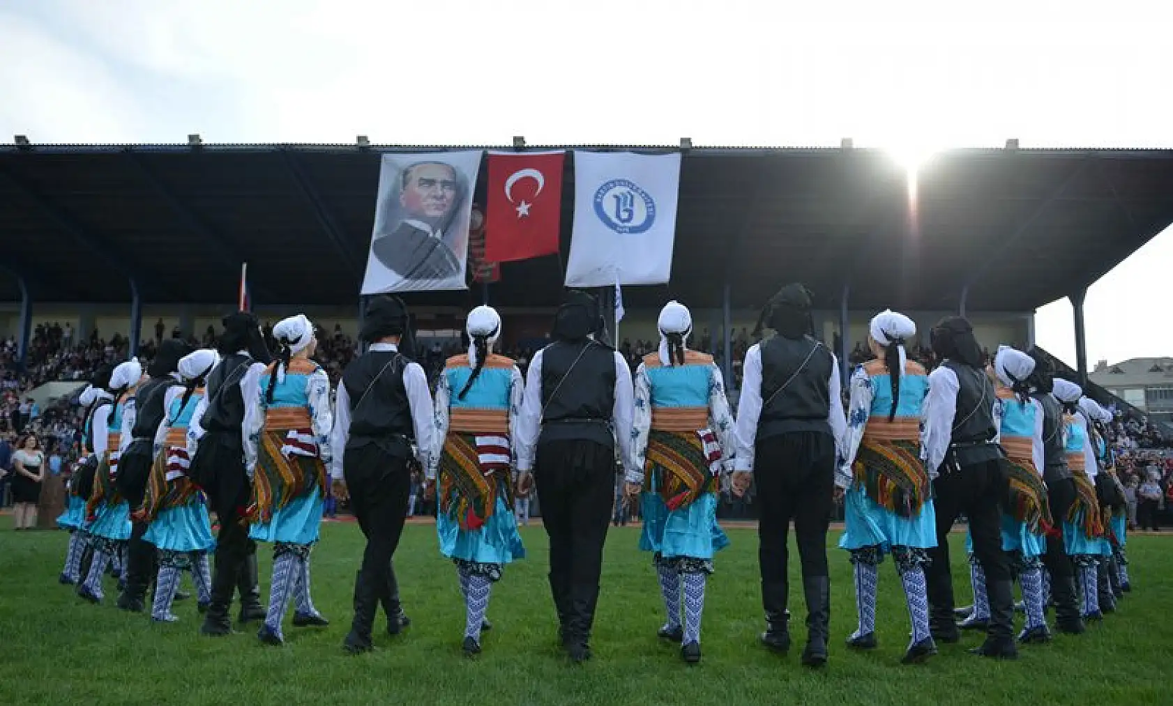 Bartın Üniversitesinde 9.mezuniyet coşkusu