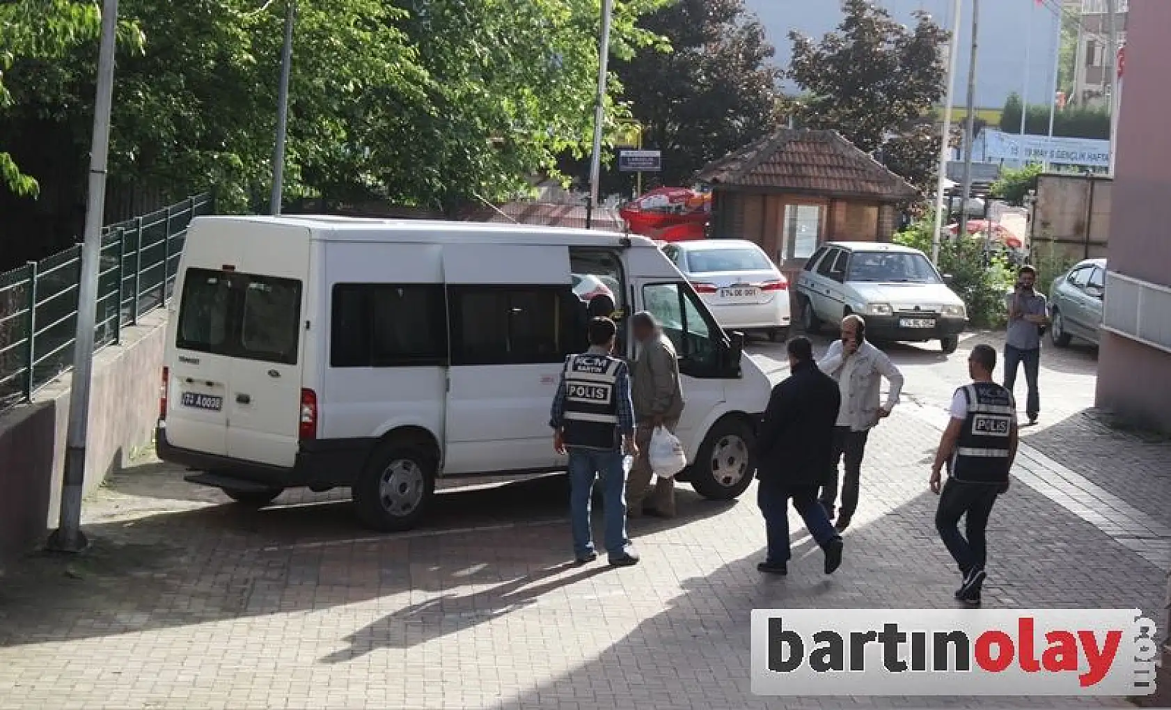 Bartın'da Gözltındaki 26 kişi adliyeye sevk edildi
