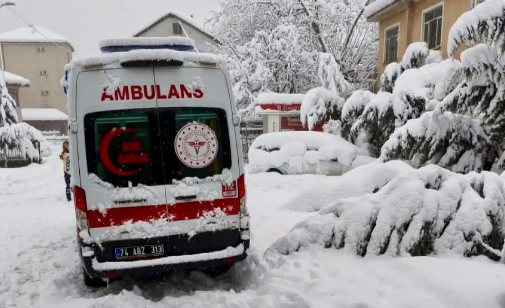 Zorlu şartlarda hayat kurtaran müdahale
