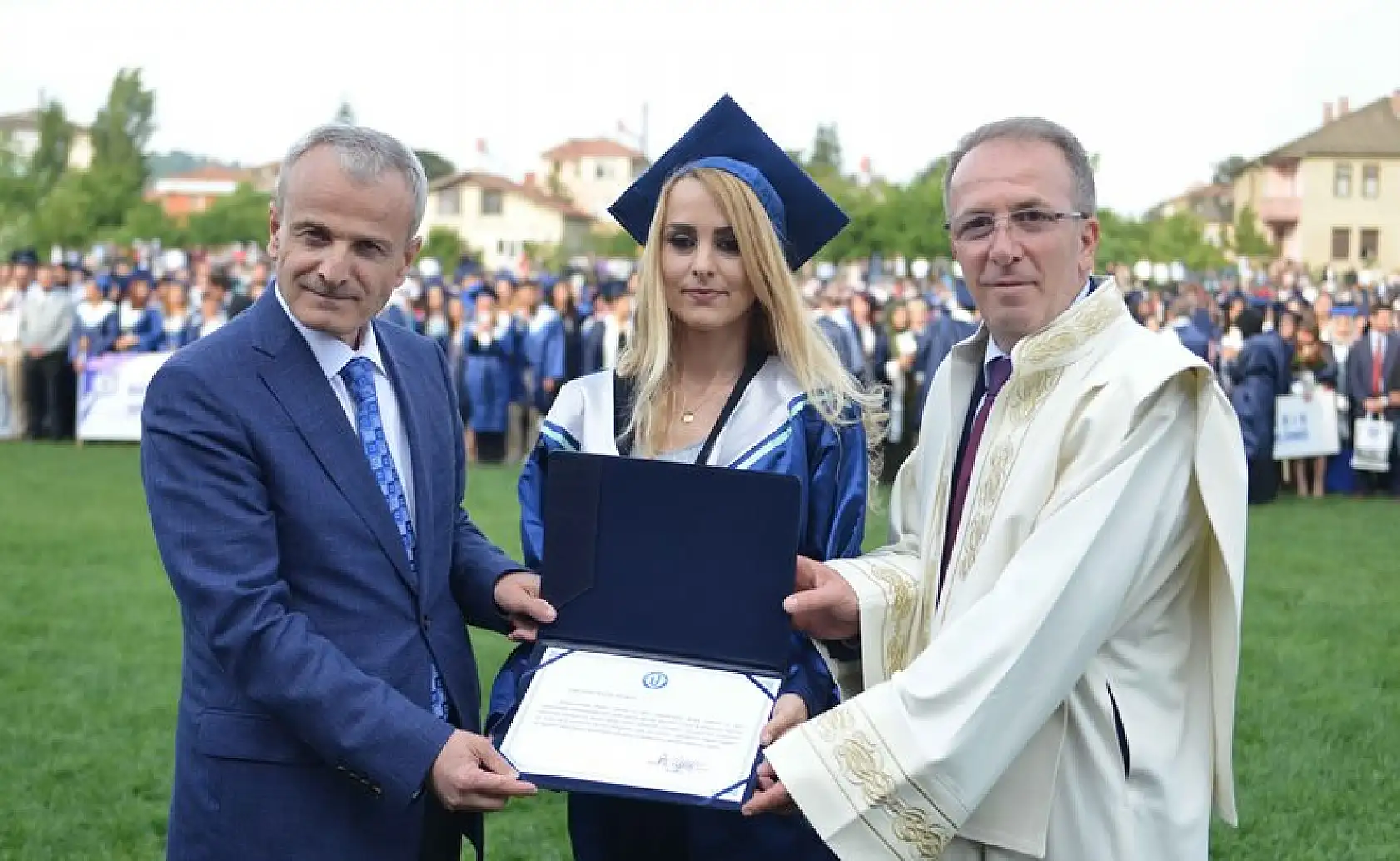 Bartın Üniversitesinde 9.mezuniyet coşkusu