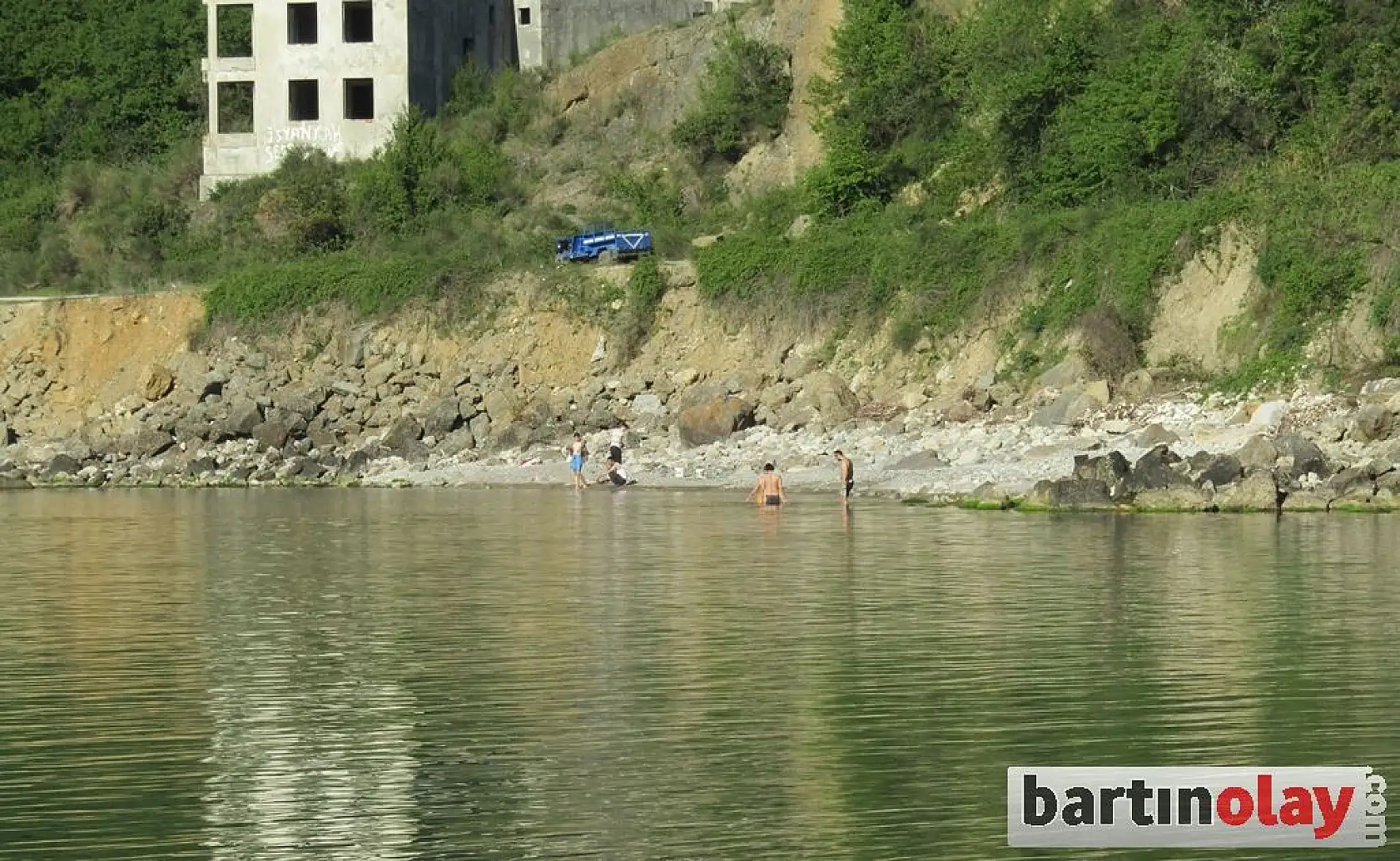 Amasra'da deniz sezonu erken açıldı