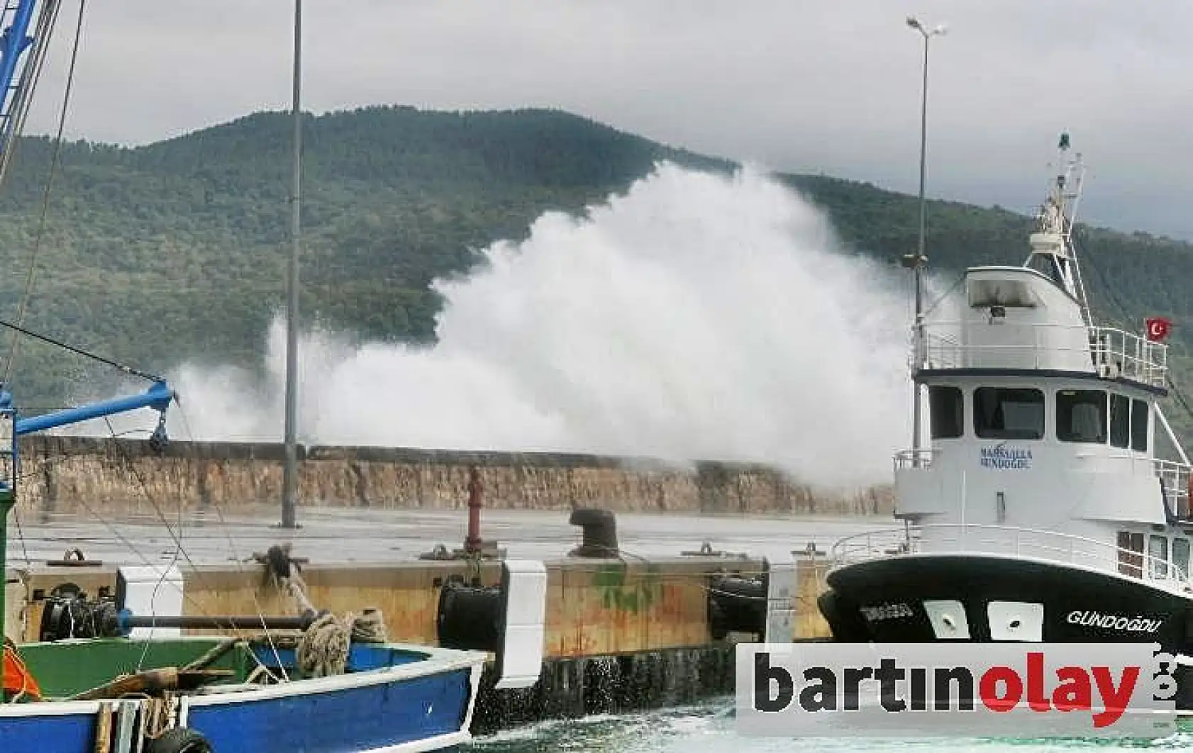 Amasra'da dev dalgalar