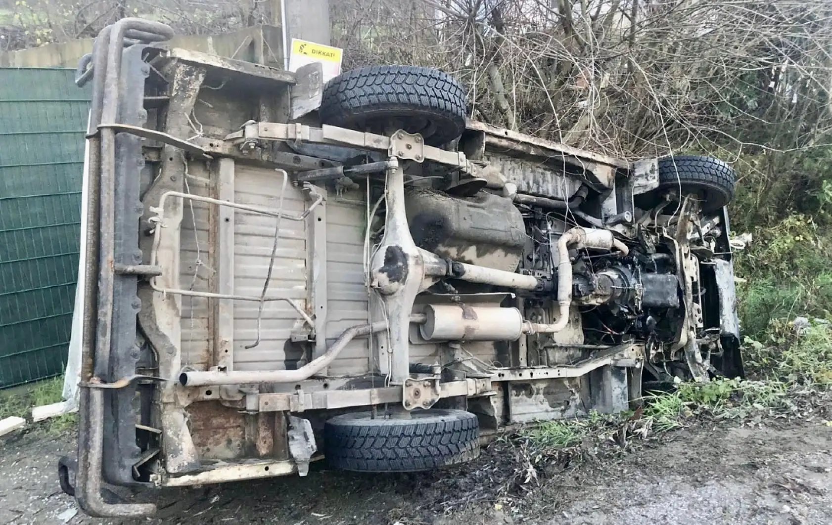 Kontrolden çıkarak devrildi