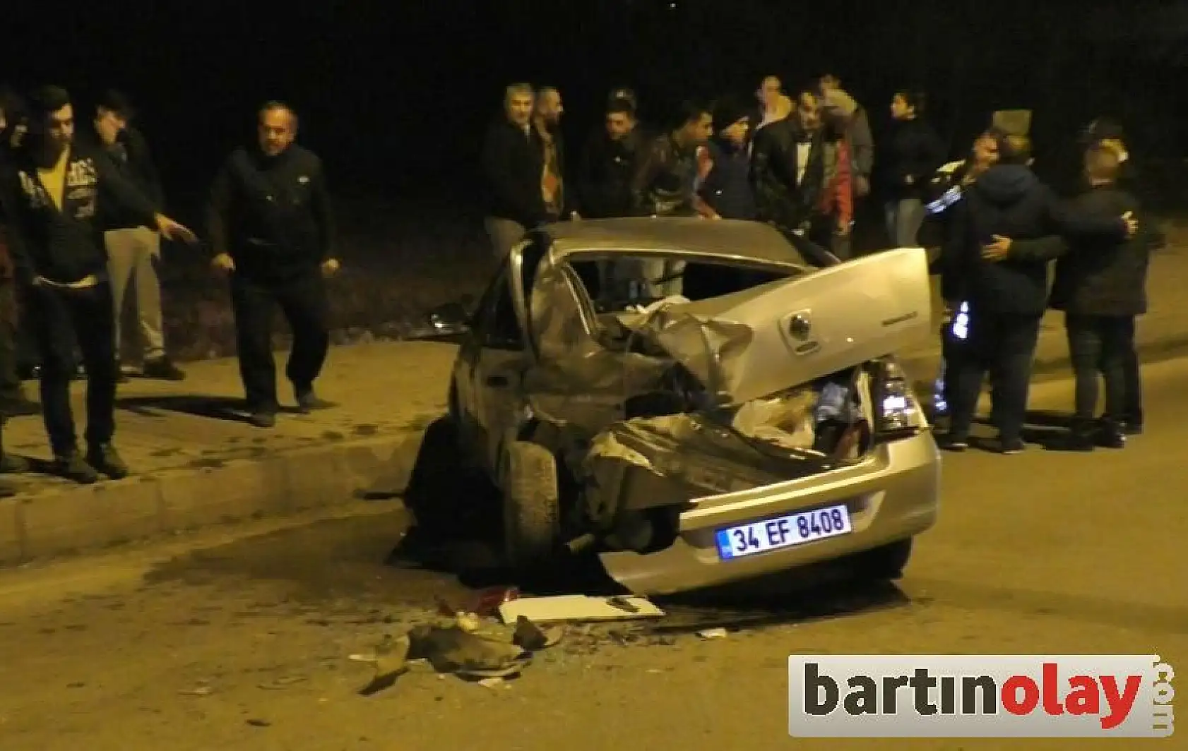 Bartın'da ilginç kaza, ters döndü!