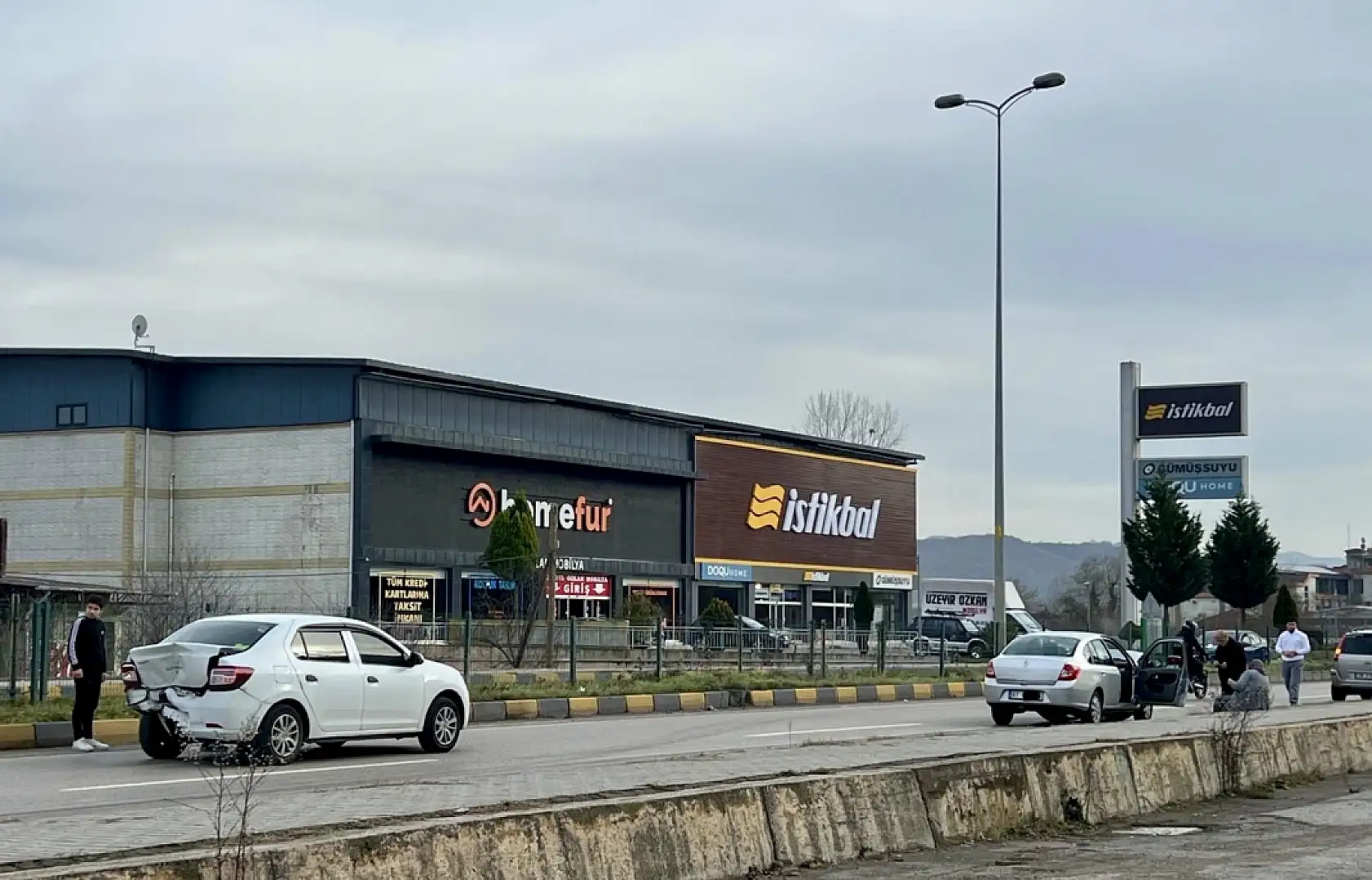 Terminal yolunda kaza