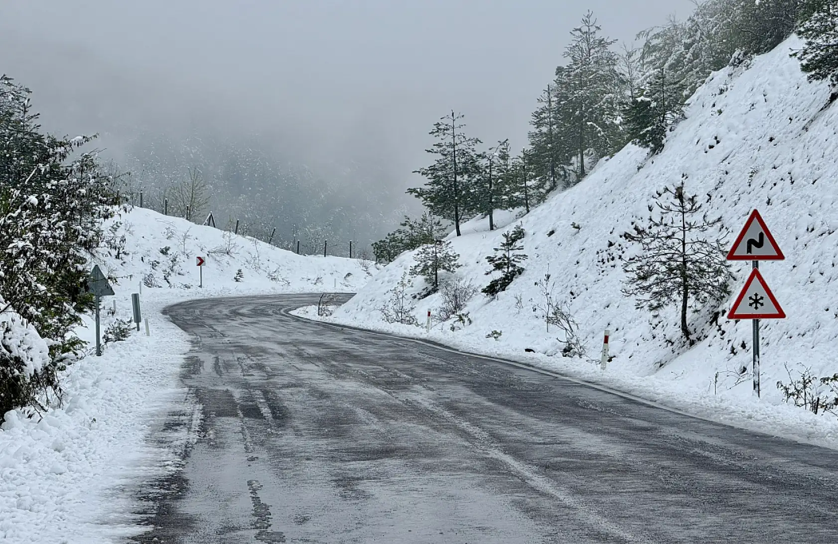28 köy yolu ulaşıma kapandı