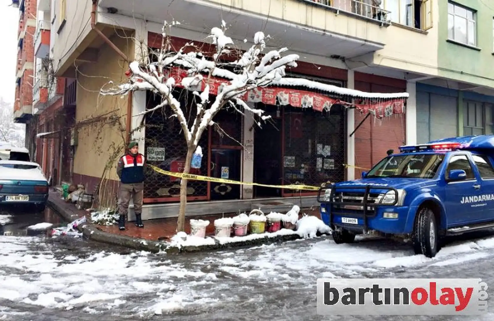 Kozcağız'da markette hırsızlık