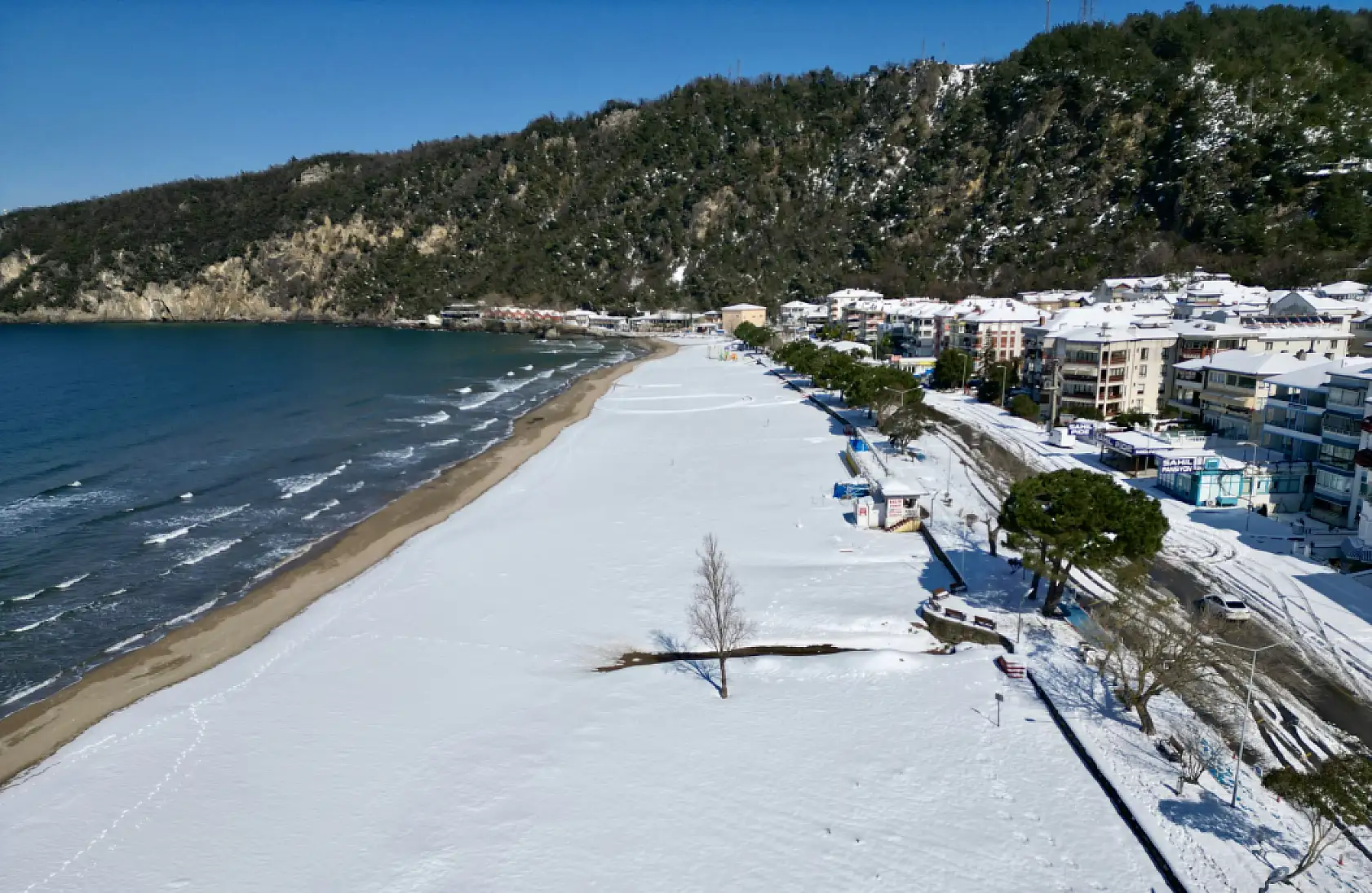 Yazın ayrı kışın ayrı güzel