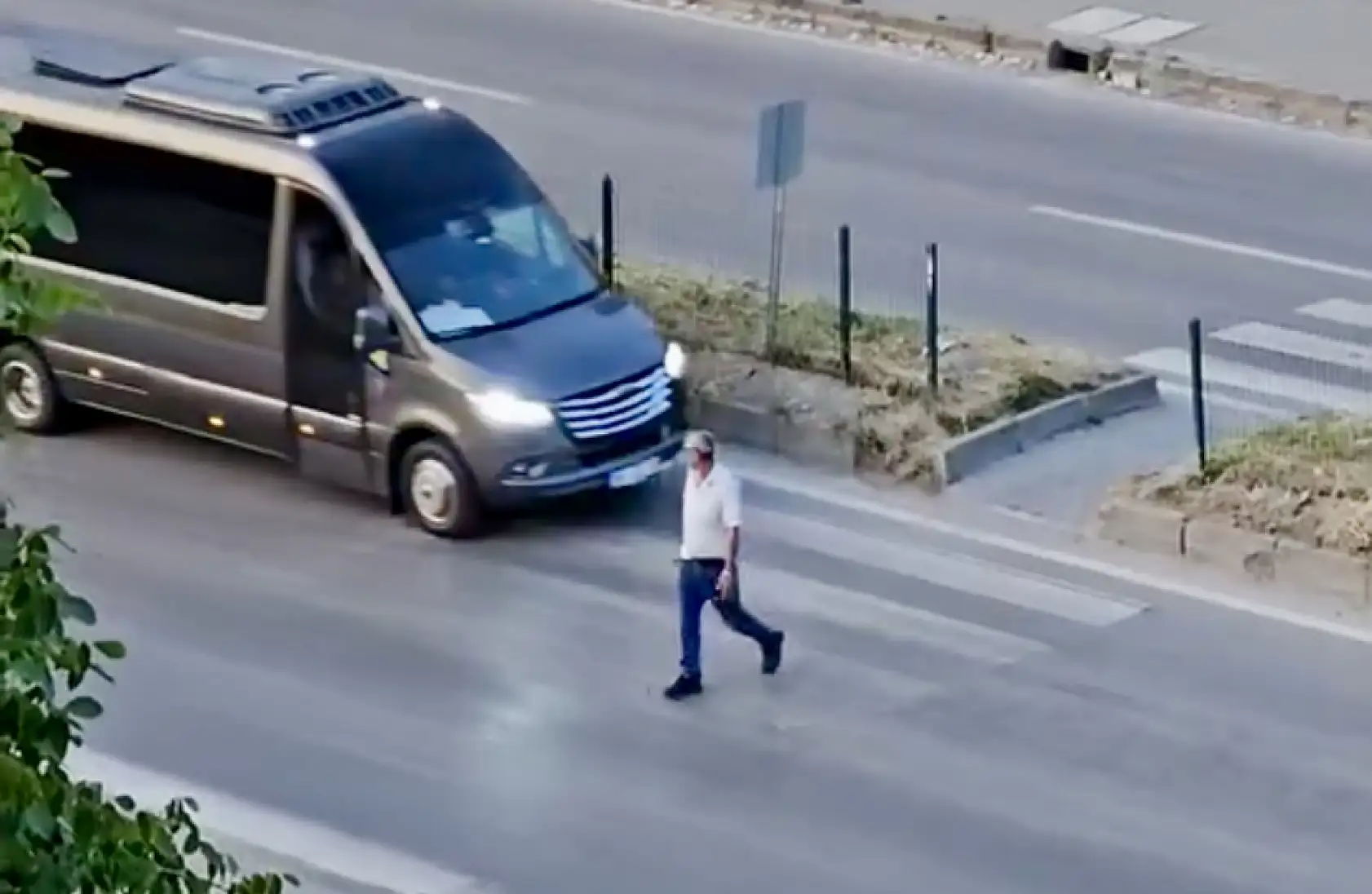 Sürücülere zor anlar yaşattı