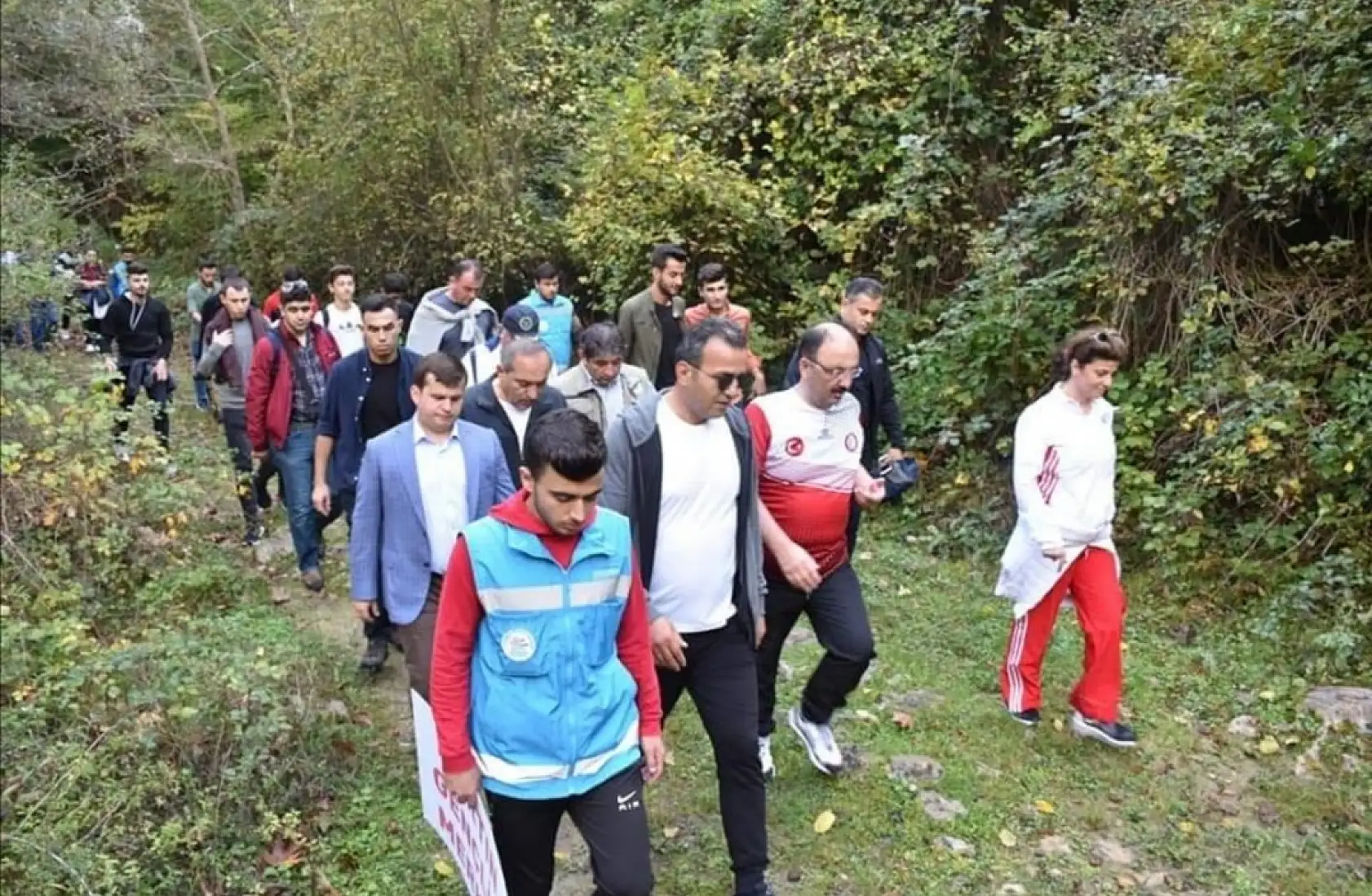 Ulukaya şelalesine doğa yürüyüşü