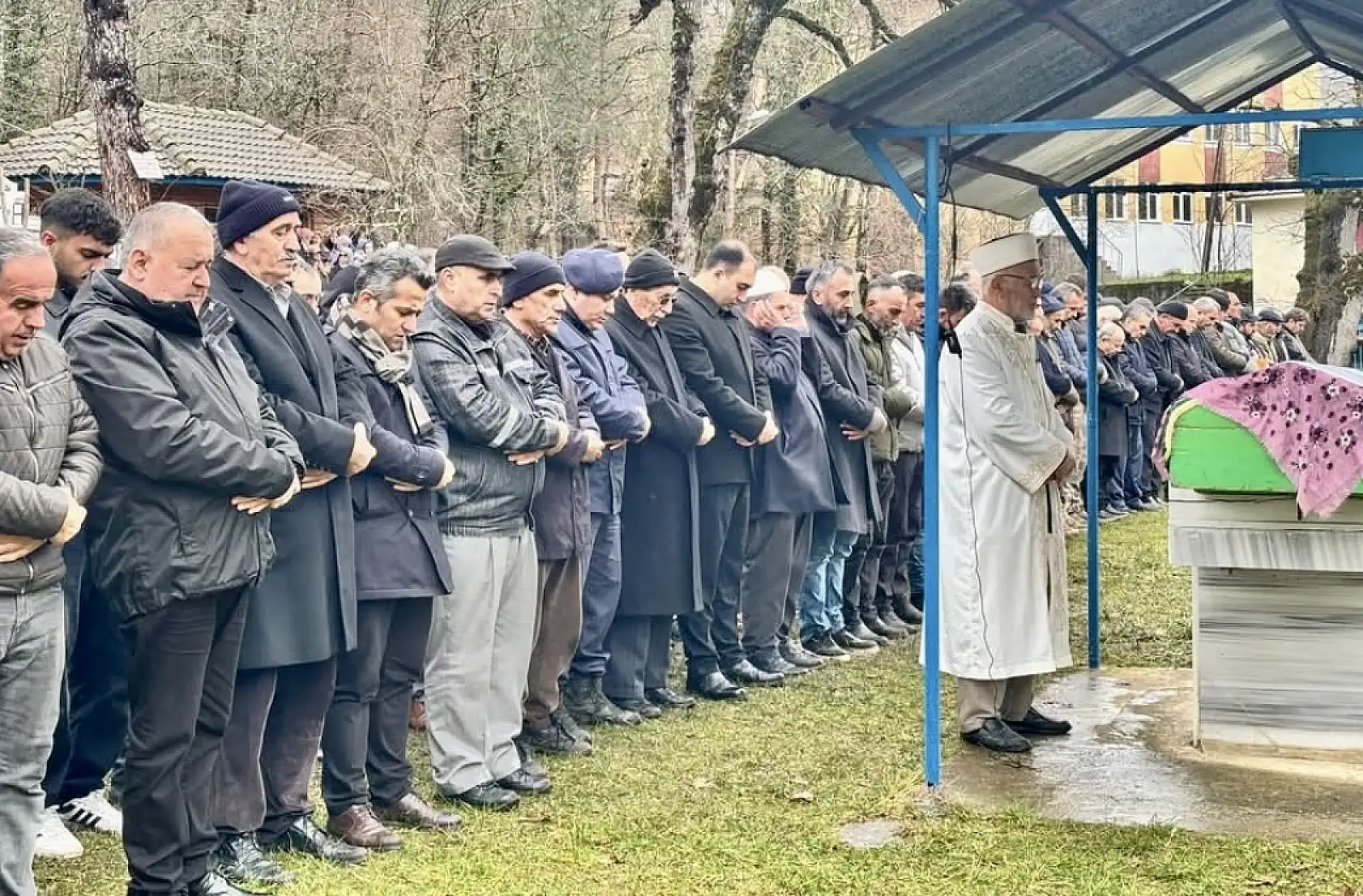 Kaymakam Kadiroğlu, acılı ailenin yanında