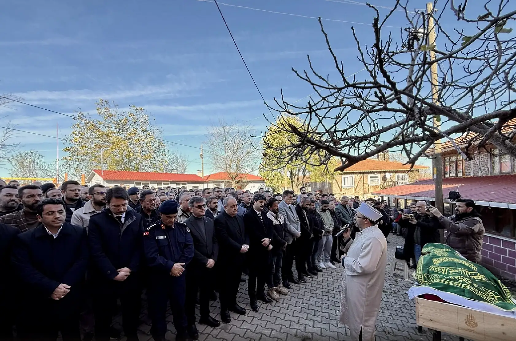 Ramazan muhtar son yolculuğuna uğurlandı