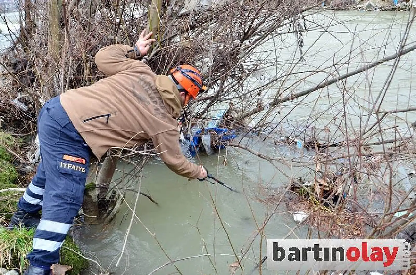 Kayıp kadın derede ölü bulundu