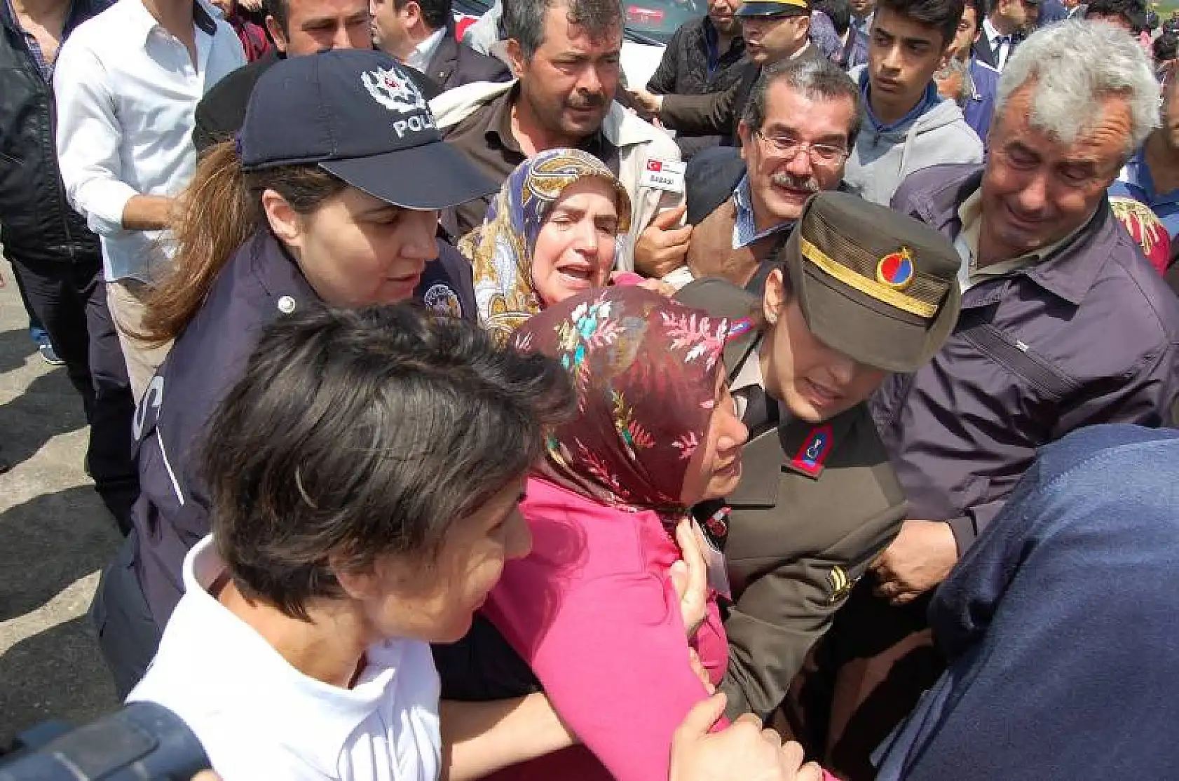 Kozcağız Şehidini tekbirlerle uğurladı