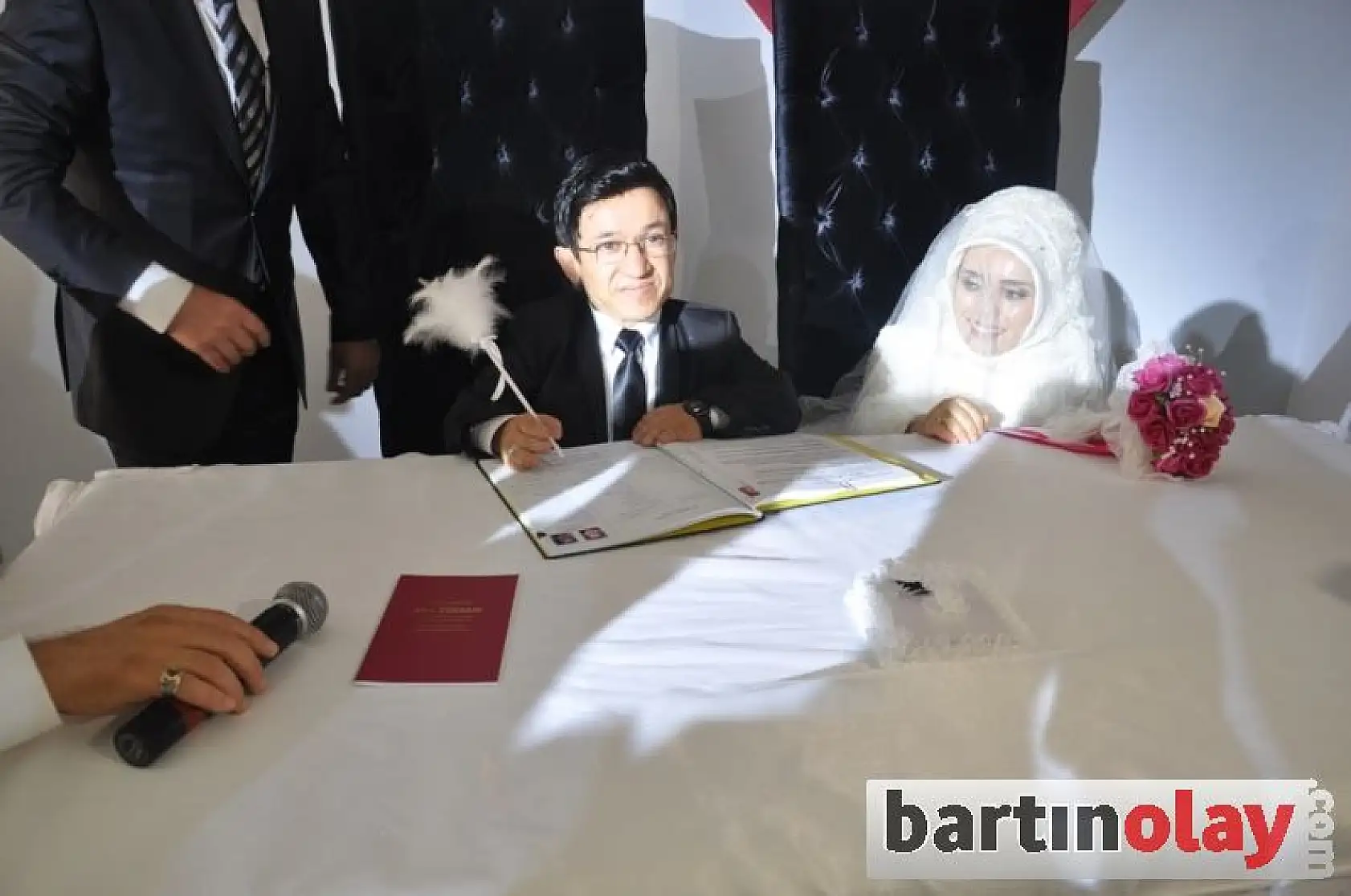 Bartın'da yılın düğünü 