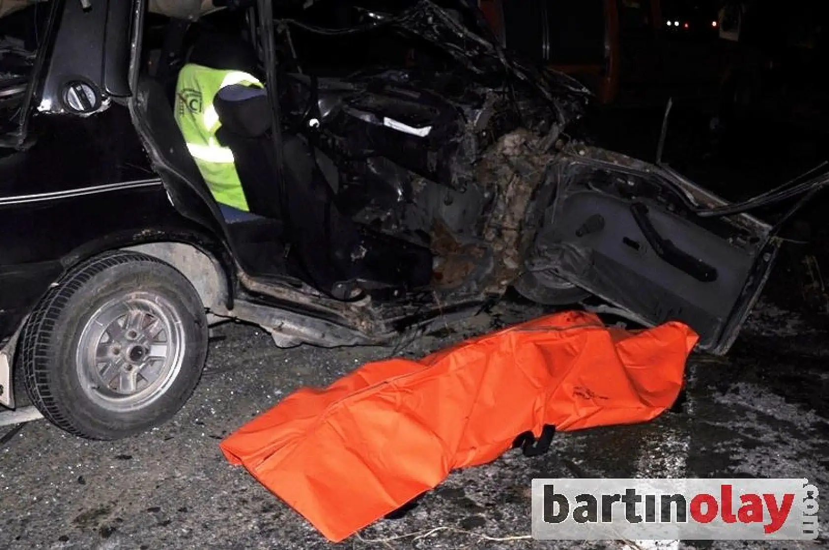 Feci kaza:1 ölü, 4 yaralı