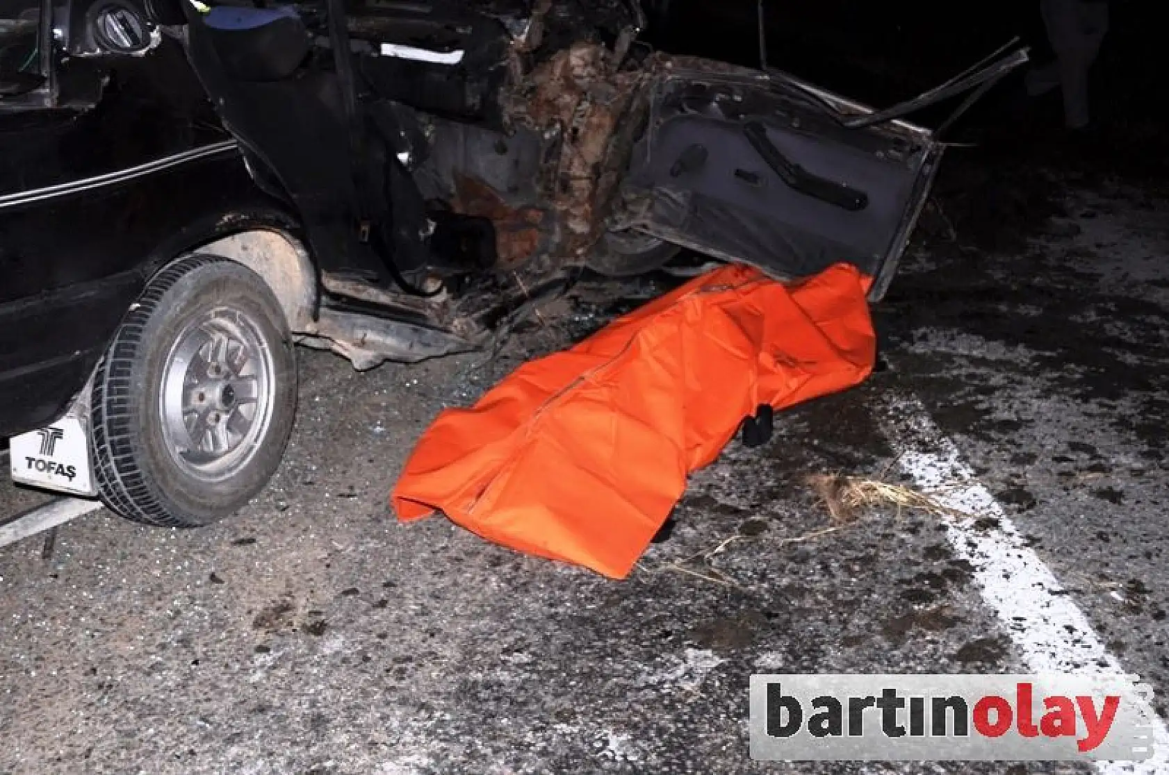 Feci kaza:1 ölü, 4 yaralı