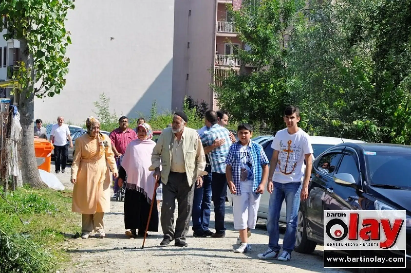 KOZCAĞIZ'DA AÇIK BÜFE KAHVALTI