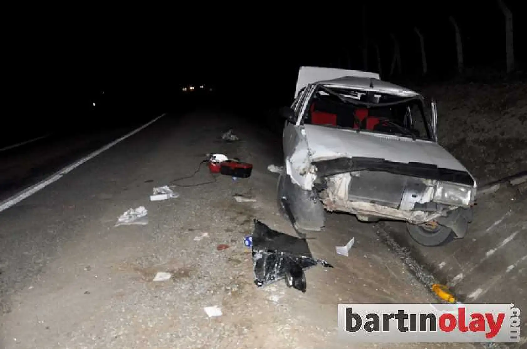 Kız Öğrenciye Otomobil Çarptı 