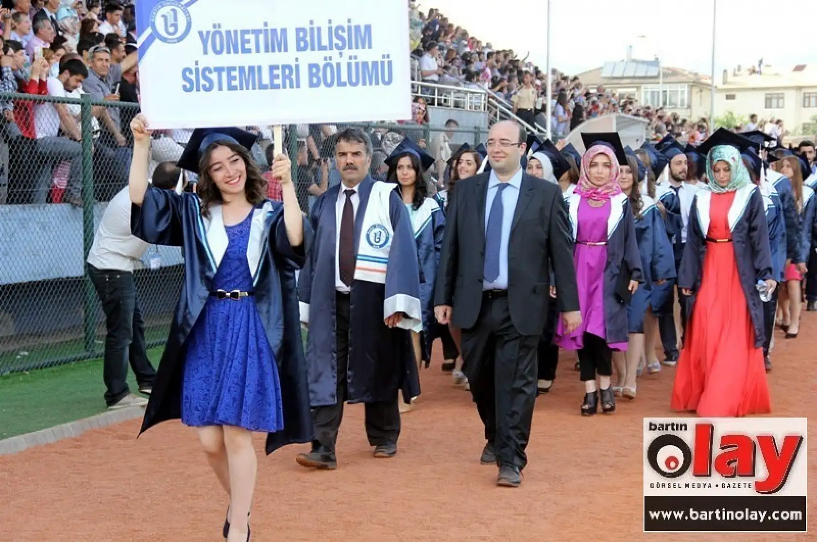 BÜ'DE MEZUNİYET HEYECANI