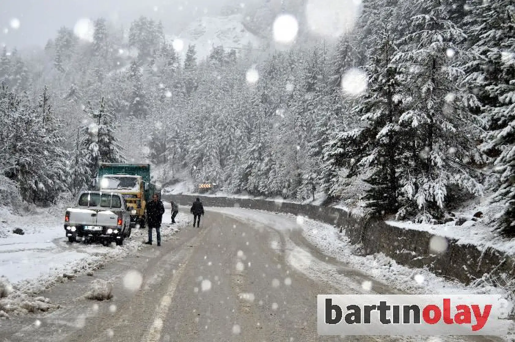 Ilgaz'da kar yağışı 