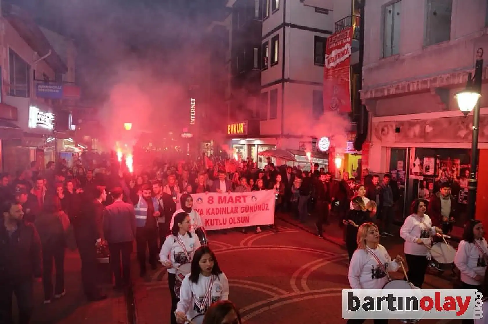 Bartın'da coşku dolu fener alayı yürüyüşü 