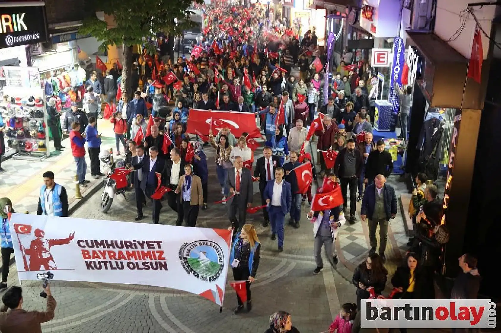 Bartın sokaklarında muhteşem coşku