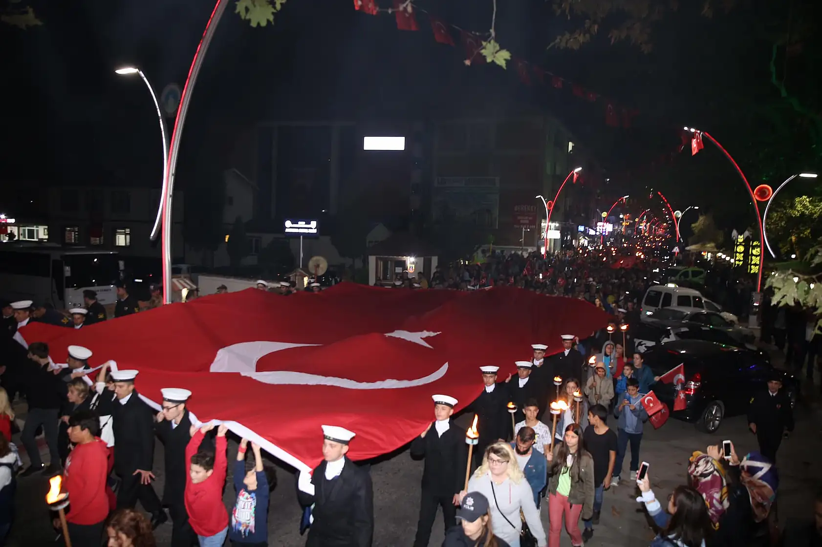 Bartın'da 29 Ekim Fener Alayı Coşkusu