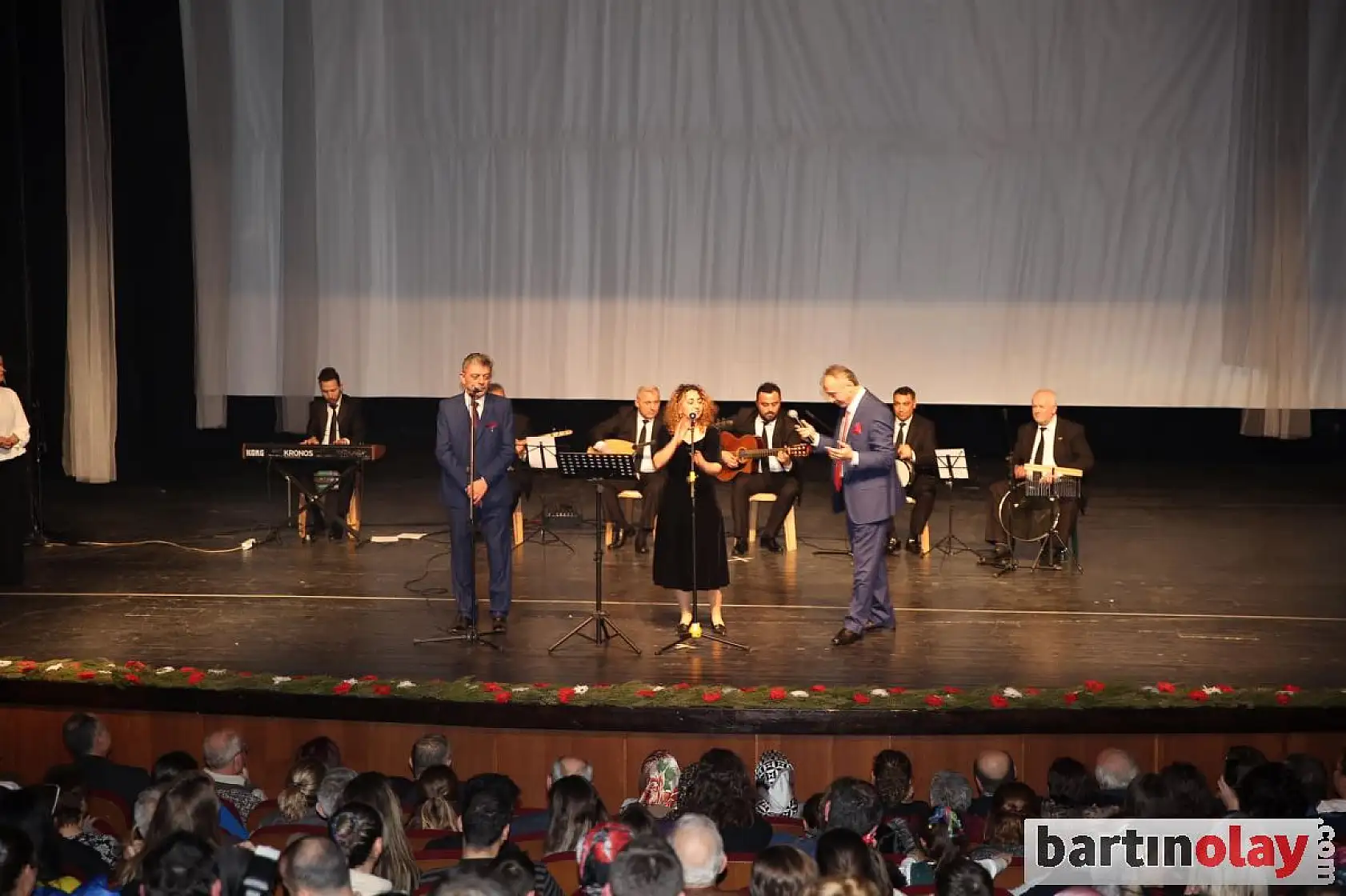 Dans şölenini izleyenler büyülendi