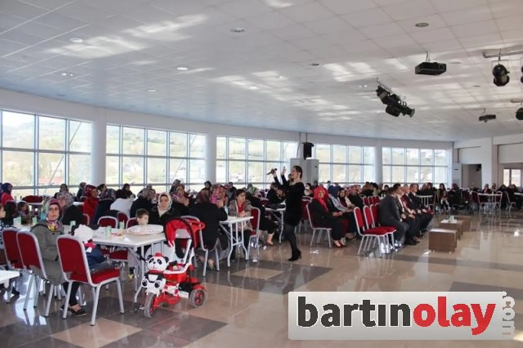 Kozcağız'da Kadınlar Günü Kutlandı