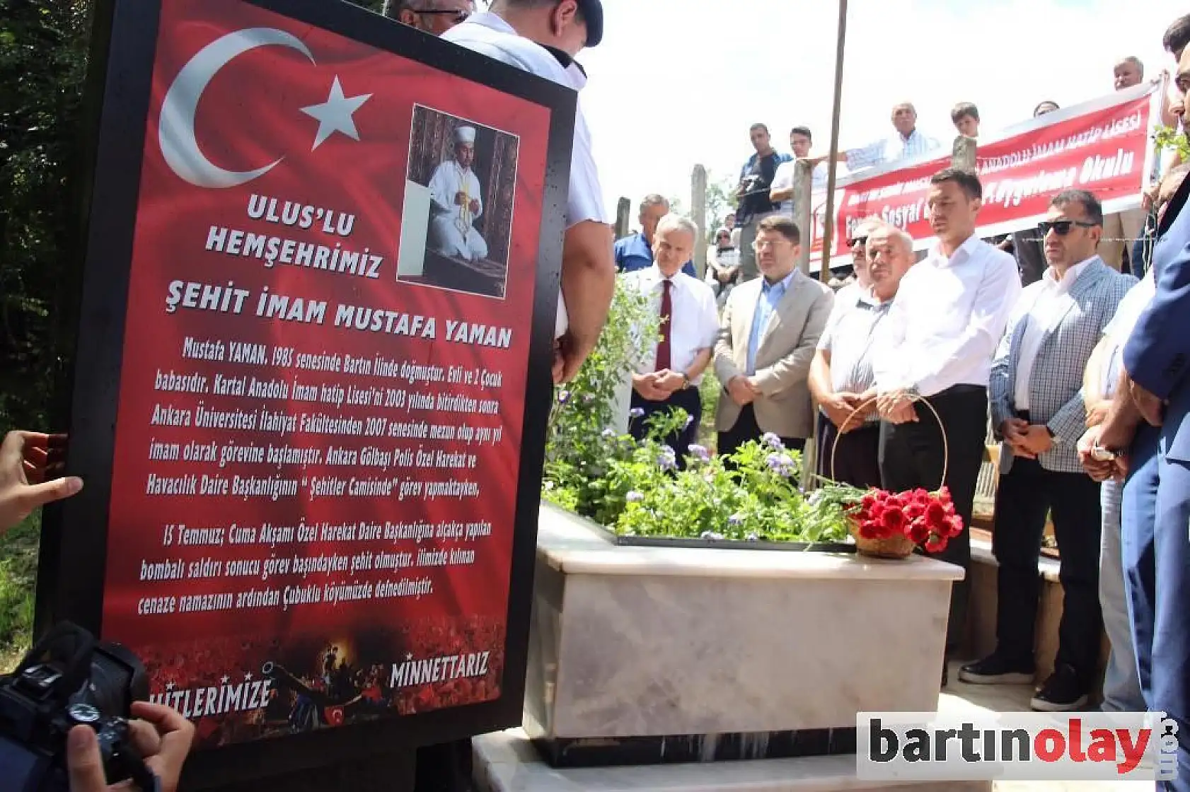 Şehit İmam Mustafa Yaman kabri başında anıldı