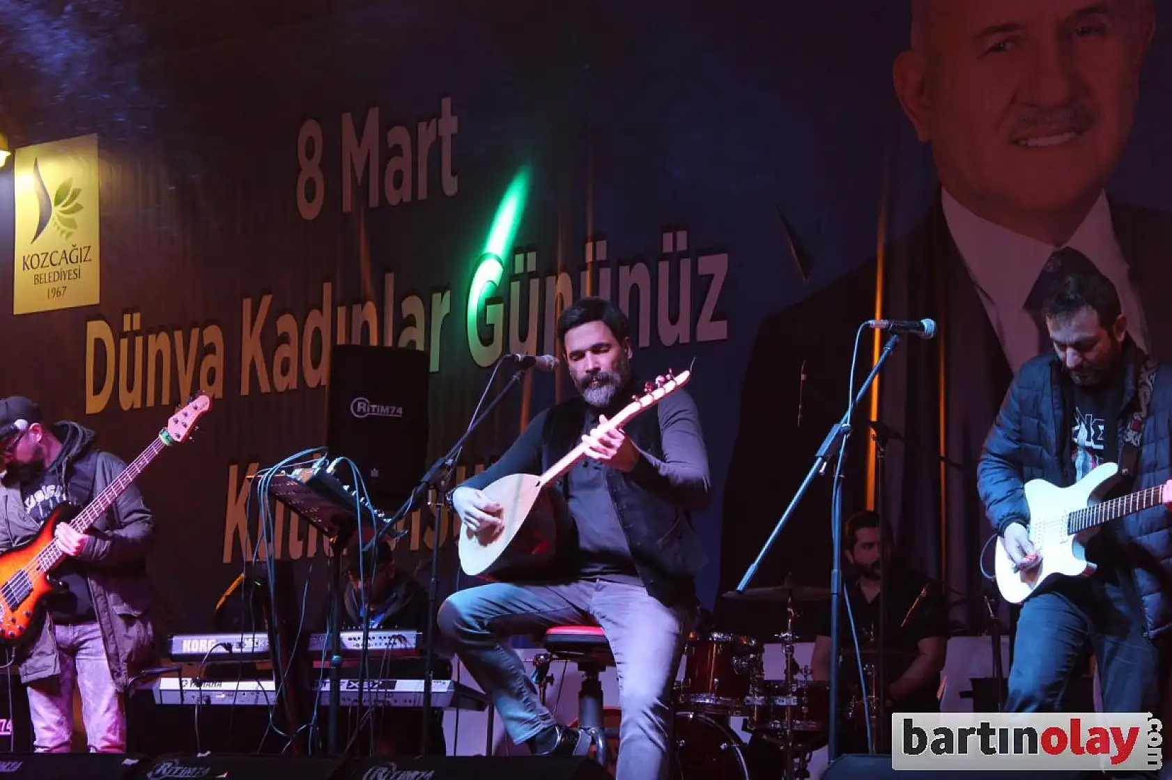 Uğur Işılak Kozcağız'da unutulmaz bir gece yaşattı