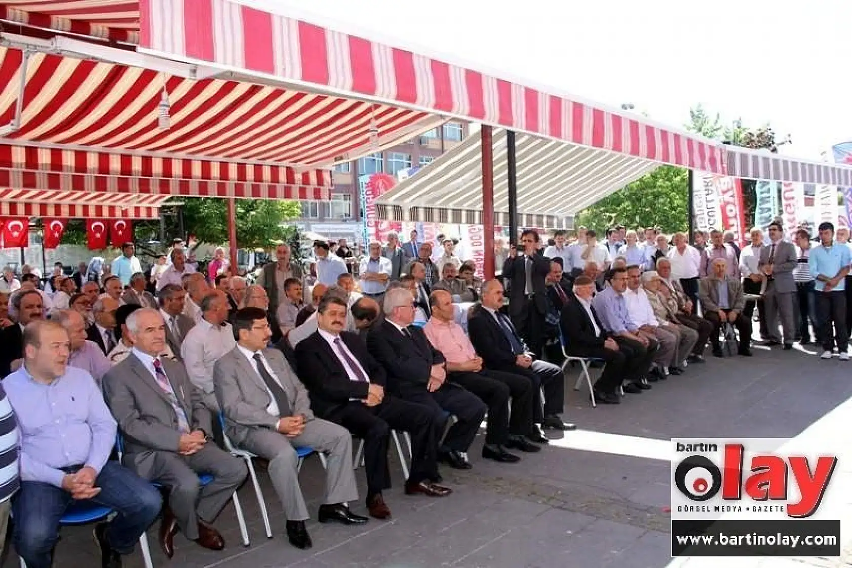 GELENEKSEL HAYIR ÇARŞISI AÇILDI