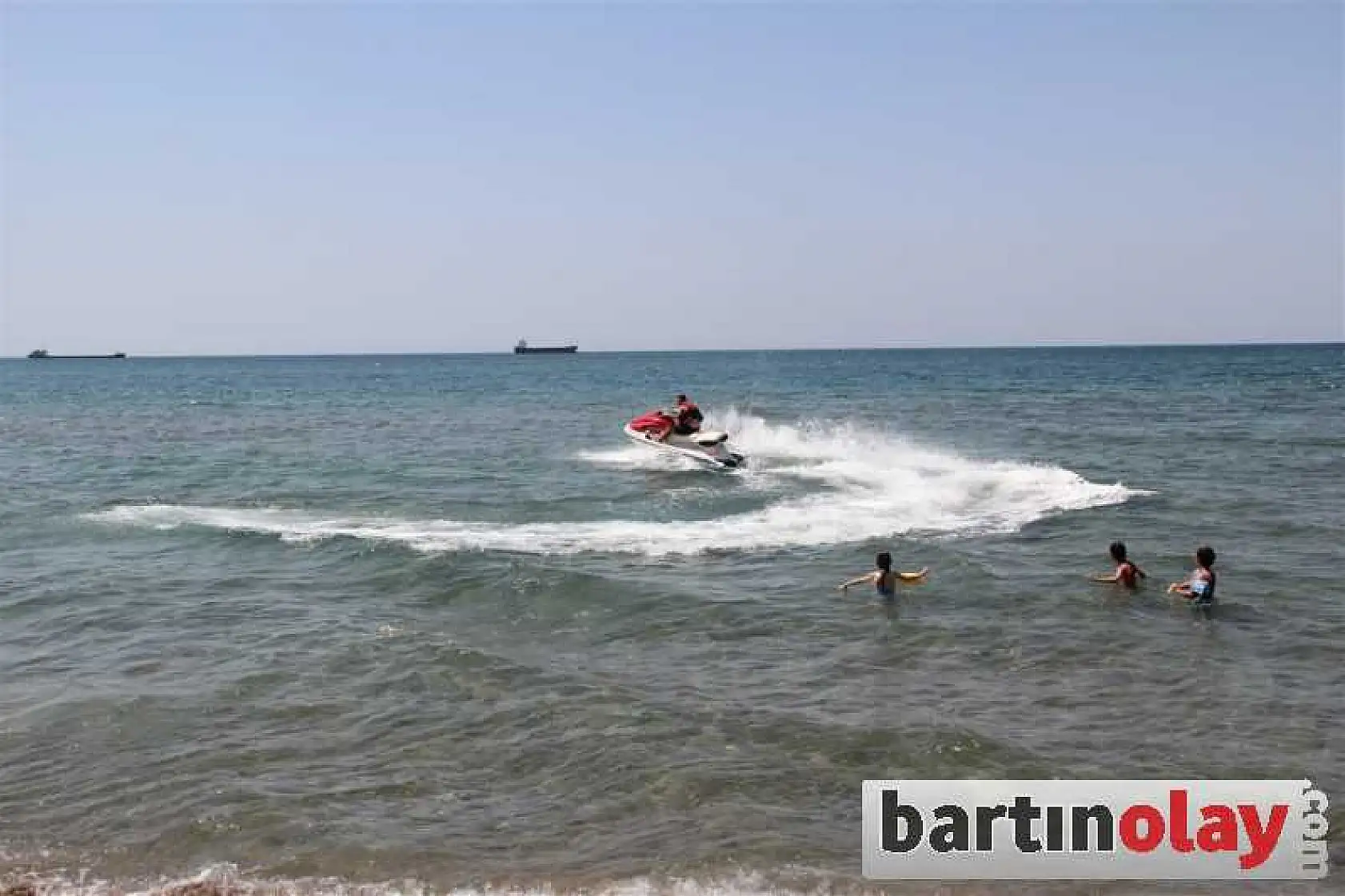 İNKUMU'NDA BOĞULMALARA JET SKİ ÖNLEMİ