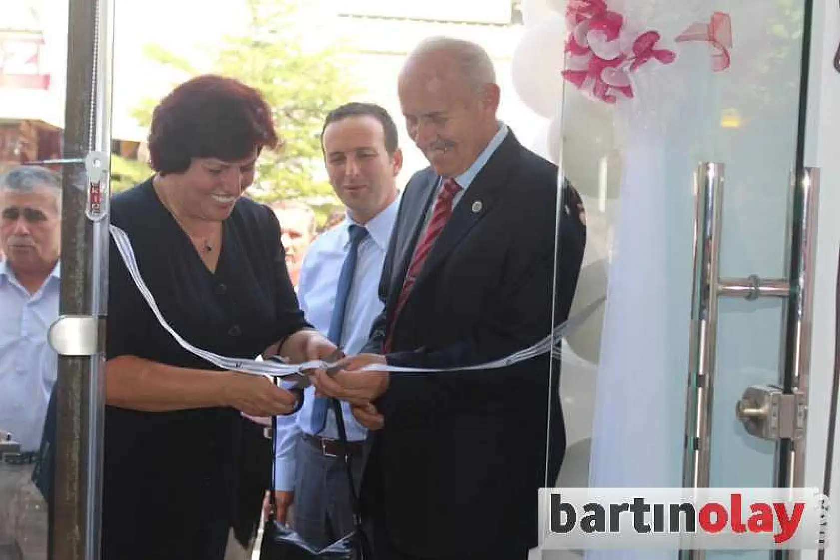 KURDELEYİ OKUTAY VE KARAMAN KESTİ