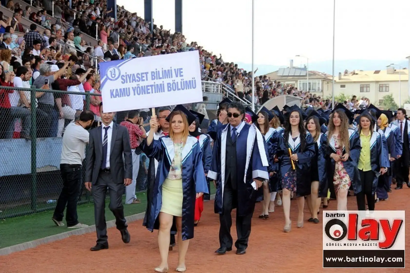 BÜ'DE MEZUNİYET HEYECANI