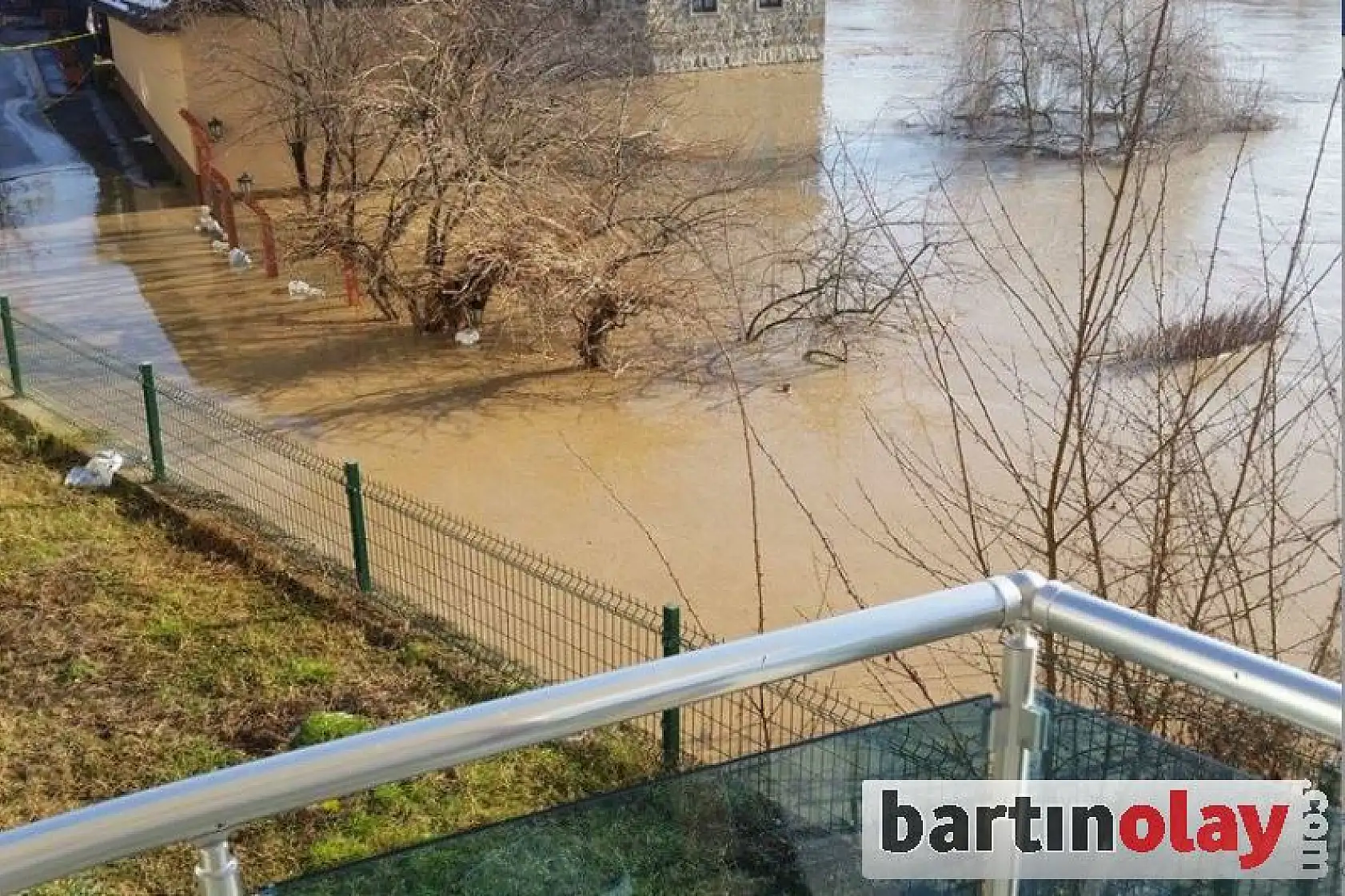 Bartın ırmağında tehlikeli yükseliş